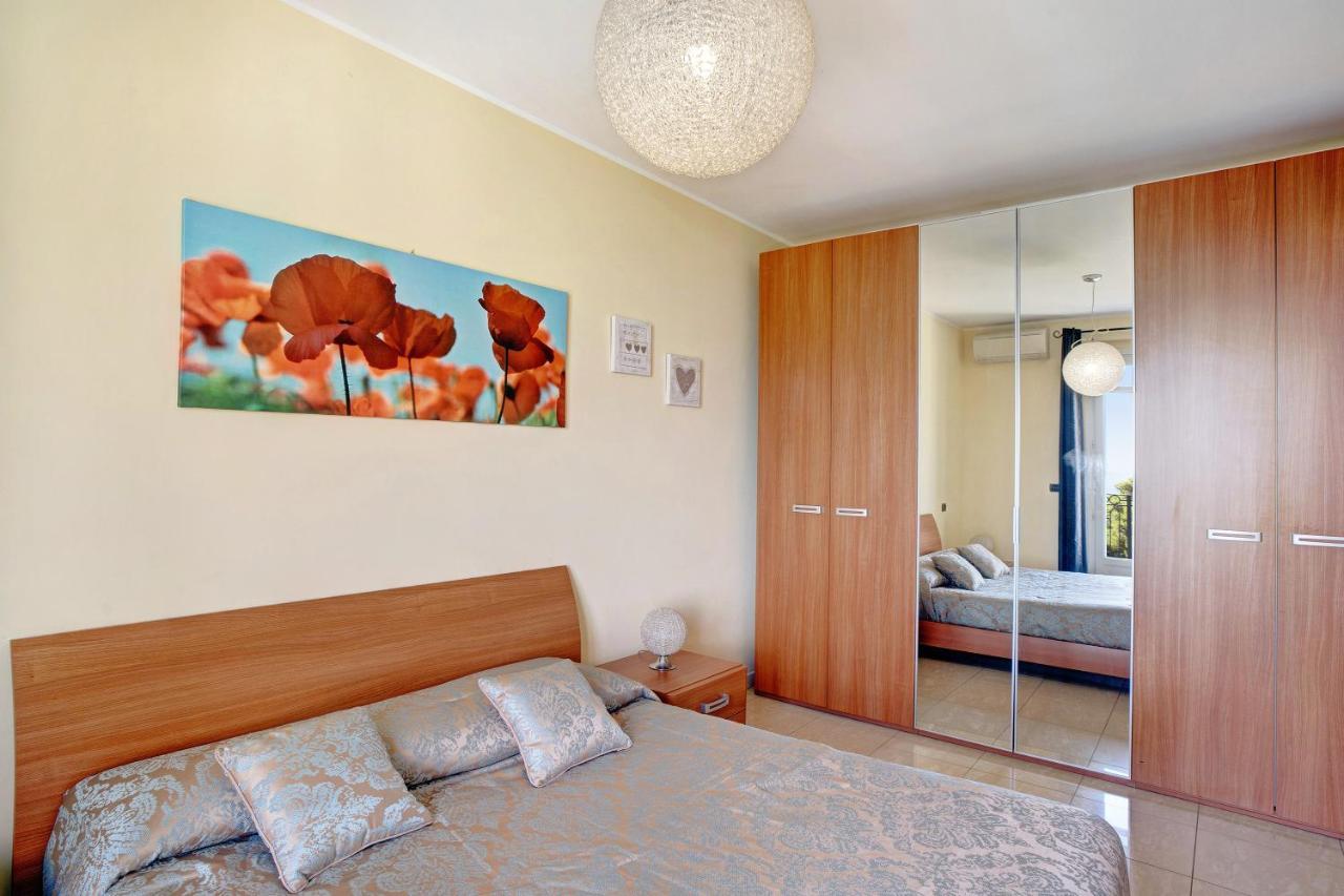 Casa Miradore 600 Mt Dal Mare Imperia Εξωτερικό φωτογραφία