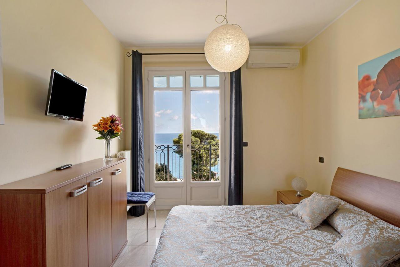 Casa Miradore 600 Mt Dal Mare Imperia Εξωτερικό φωτογραφία